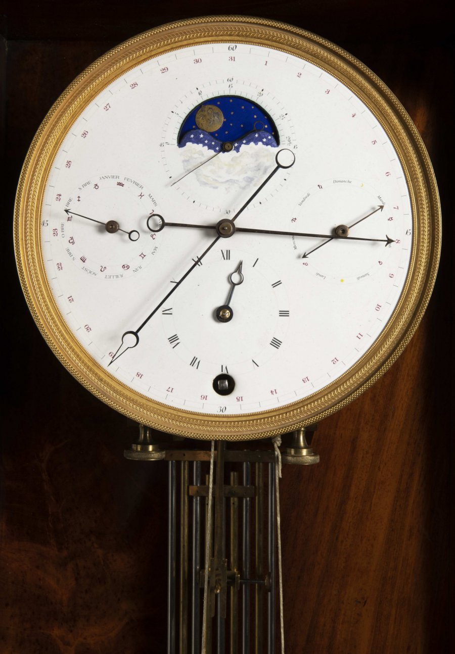 A LATERN CLOCK