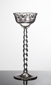 A CHAMPAGNE FLUTE