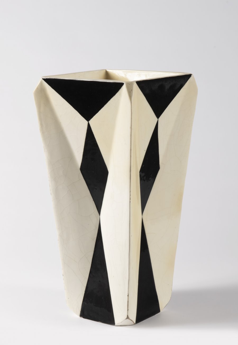 AN ANGULAR VASE