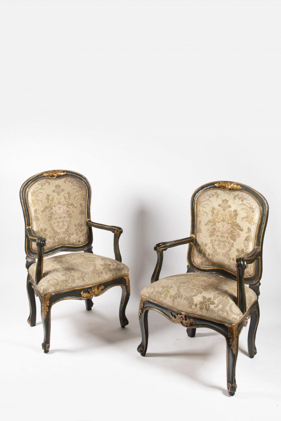 PAIR OF BAROQUE ARMCHAIRS