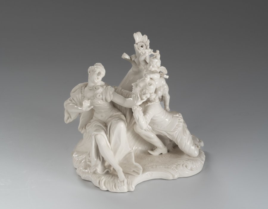 PIERROT AND COLUMBINA NYMPHENBURG