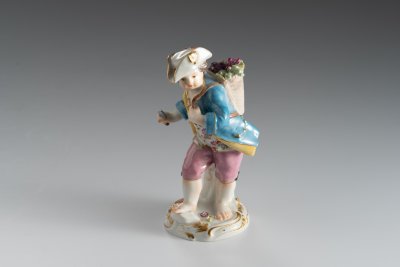 BOY WITH A BASKET OF GRAPES MEISSEN