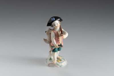 FIGURE OF A FISHERMAN MEISSEN