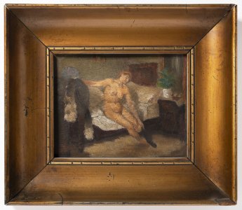 SITTING NUDE