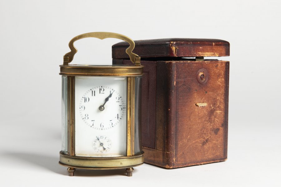CARRIAGE TABLE CLOCK