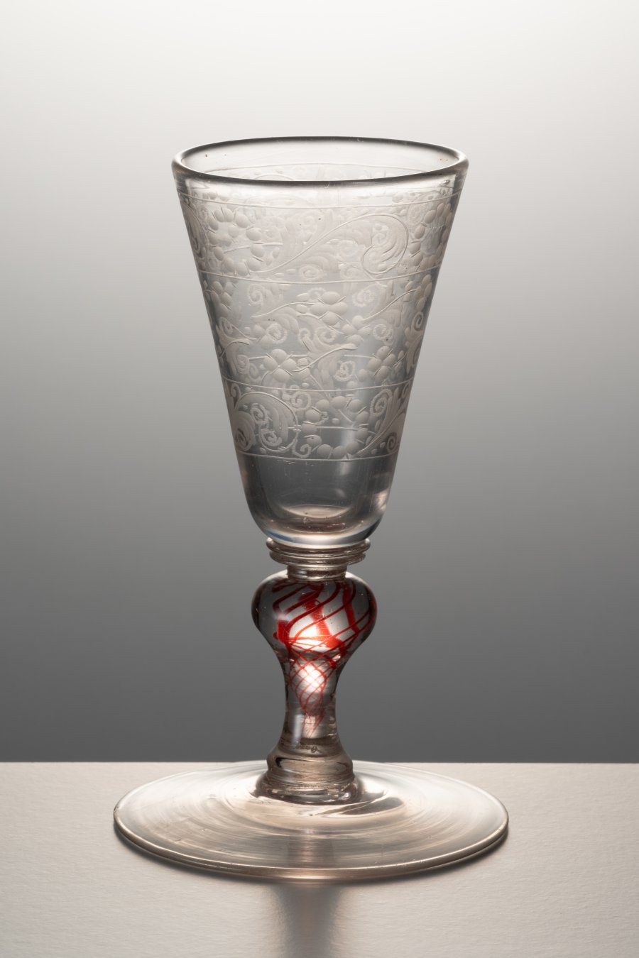 BAROQUE GLASS