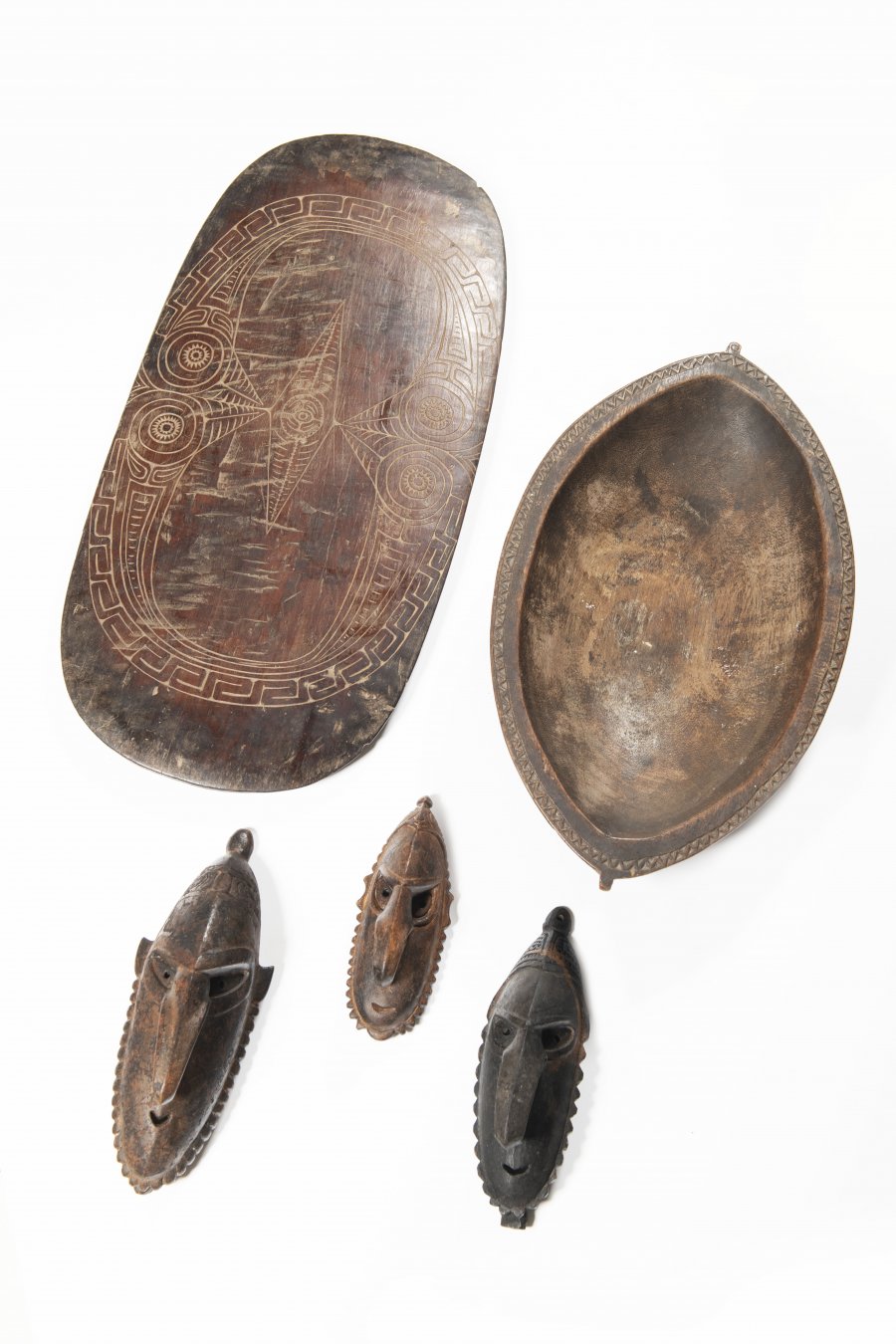 A GROUP OF OBJECTS FROM PAPUA NEW GUINEA