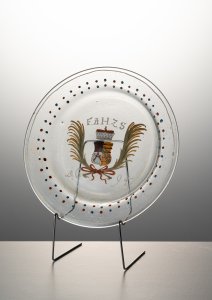 PAINTED GLASS PLATE