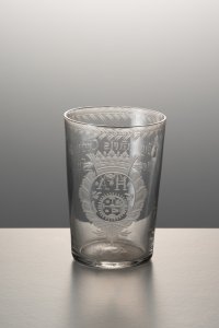 Sklo 015