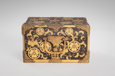 LUXURY JAPANESE BOX FROM THE EDO PERIOD