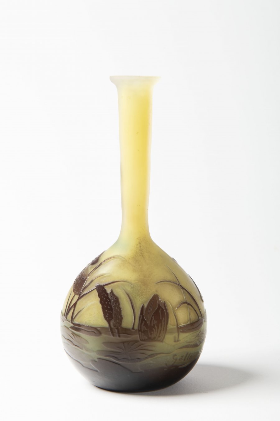 VASE WITH A DRAGONFLY MOTIF