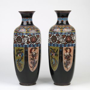 A PAIR OF CLOISONNÉ VASES FROM THE MEIJI PERIOD