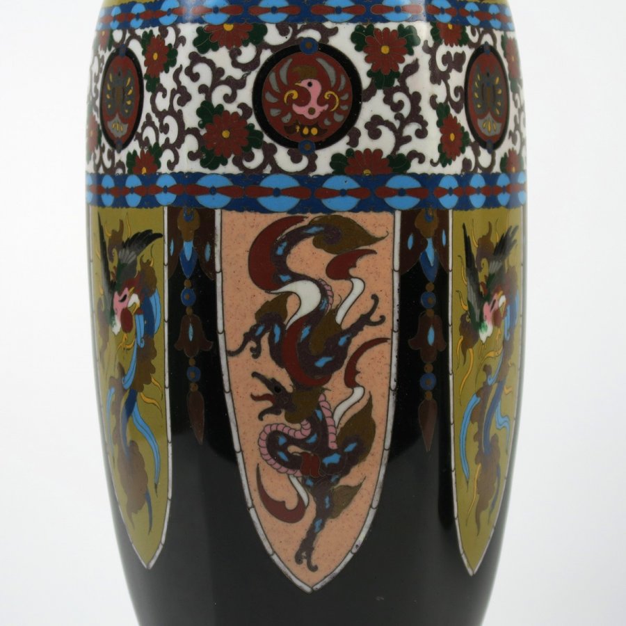 A PAIR OF CLOISONNÉ VASES FROM THE MEIJI PERIOD