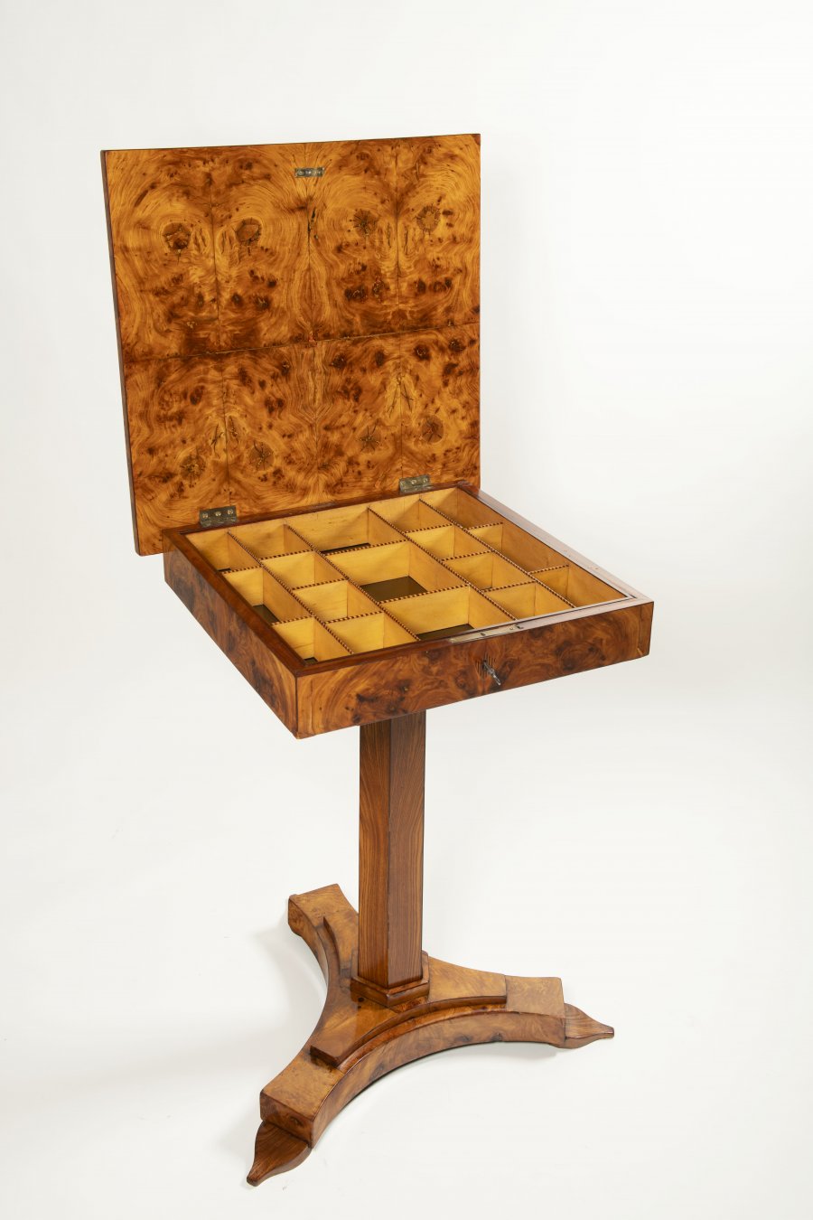 BIEDERMEIER SEWING TABLE