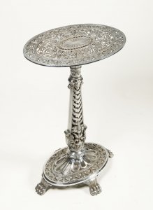 HISTORICISM SIDE TABLE