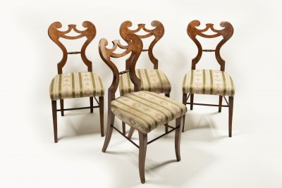 SOUBOR ČTYŘ ŽIDLÍ Z OBDOBÍ BIEDERMEIERU