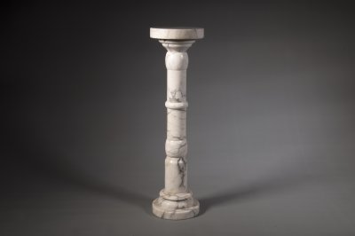 WHITE MARBLE PEDESTAL