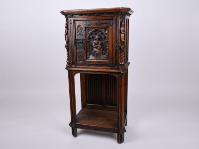 CABINET IN A GOTHIC REVIVAL STYLE