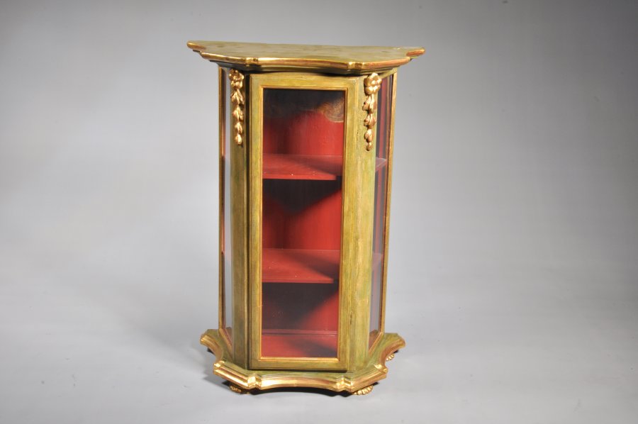 POLYCHROME DISPLAY CABINET