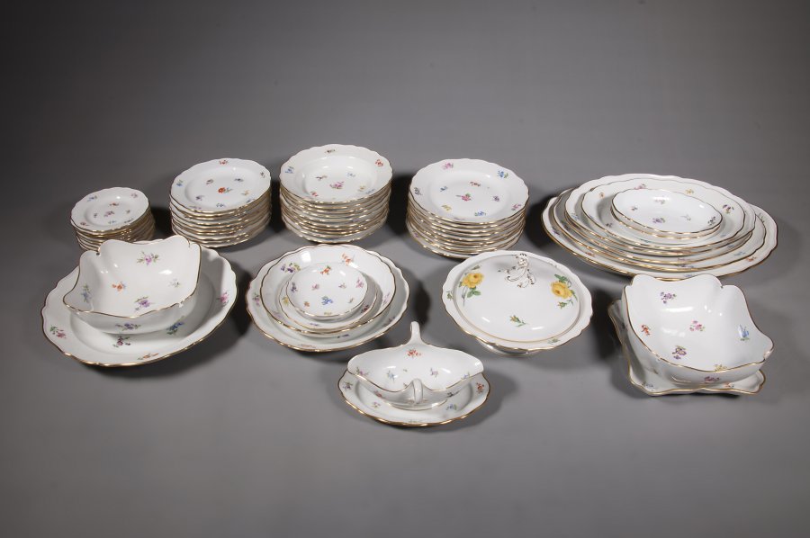 MEISSEN DINING SET