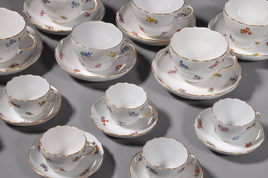 PORCELAIN TEA AND COFFEE SET