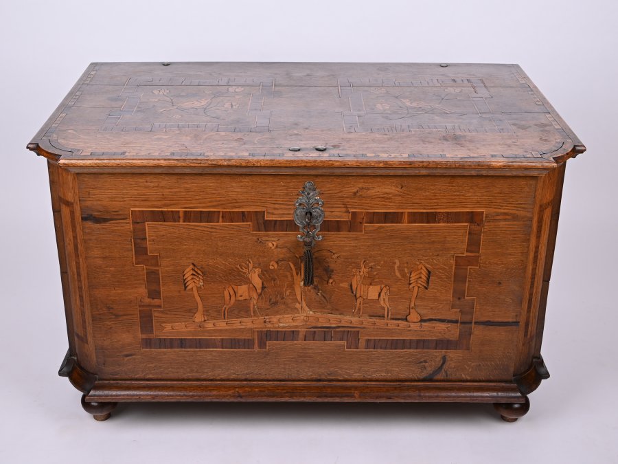 MARQUETRY WOODEN CHEST