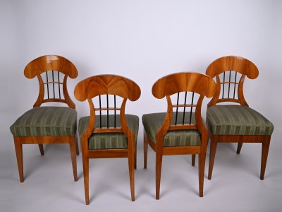 ČTYŘI ŽIDLE BIEDERMEIER