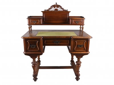 HISTORISM WRITING DESK