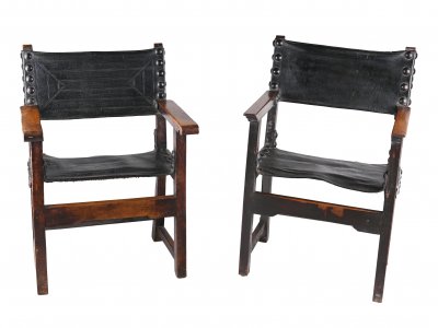 PAIR OF RENAISSANCE ARMCHAIRS