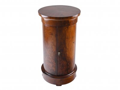 BIEDERMEIER COLUMN