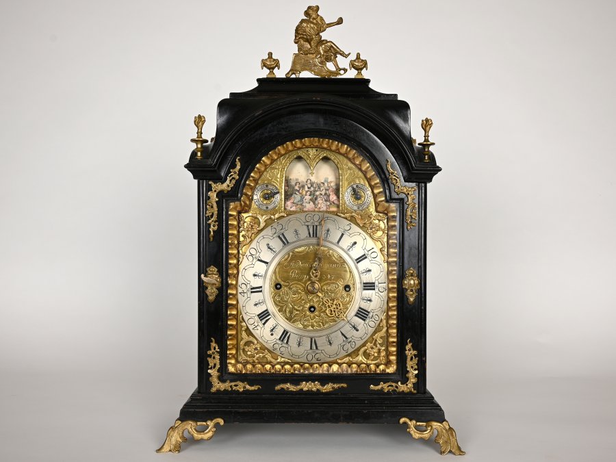 BAROQUE CLOCK