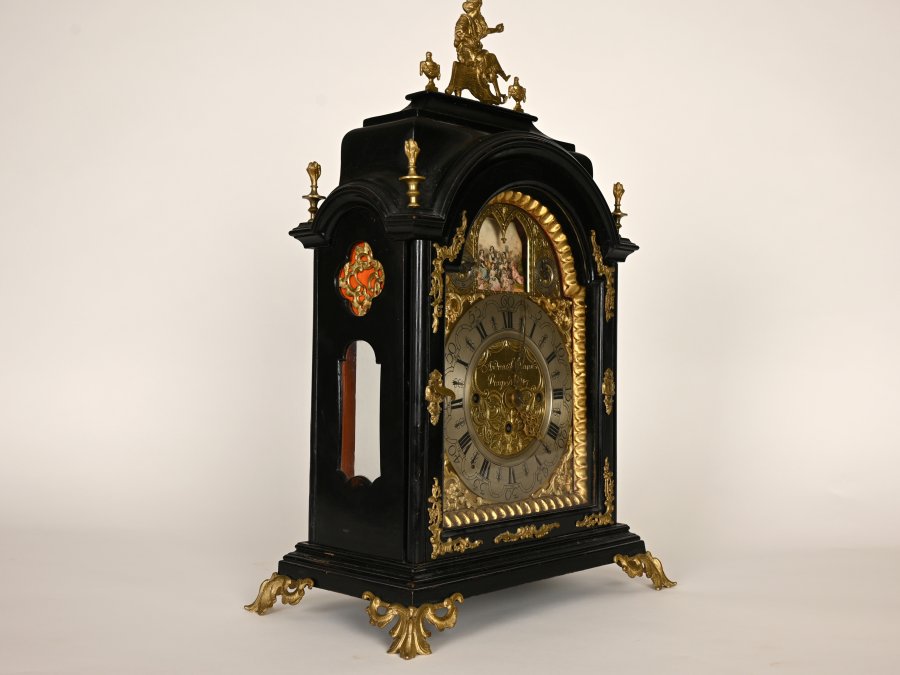 BAROQUE CLOCK