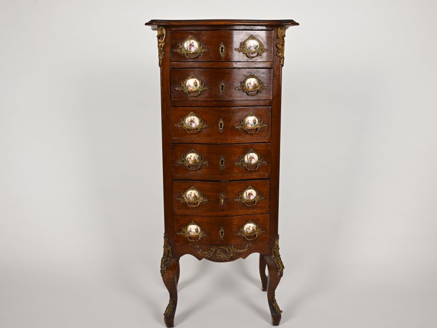 FRENCH COMMODE