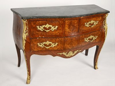 KOMODA VE STYLU LUDVÍKA XV.