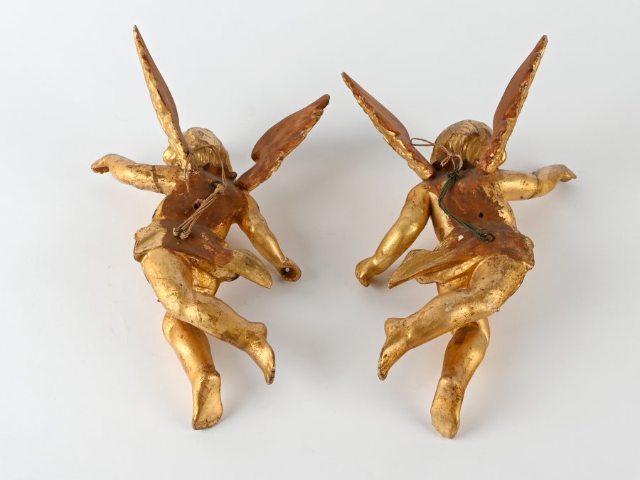 PAIR FLYING PUTTI