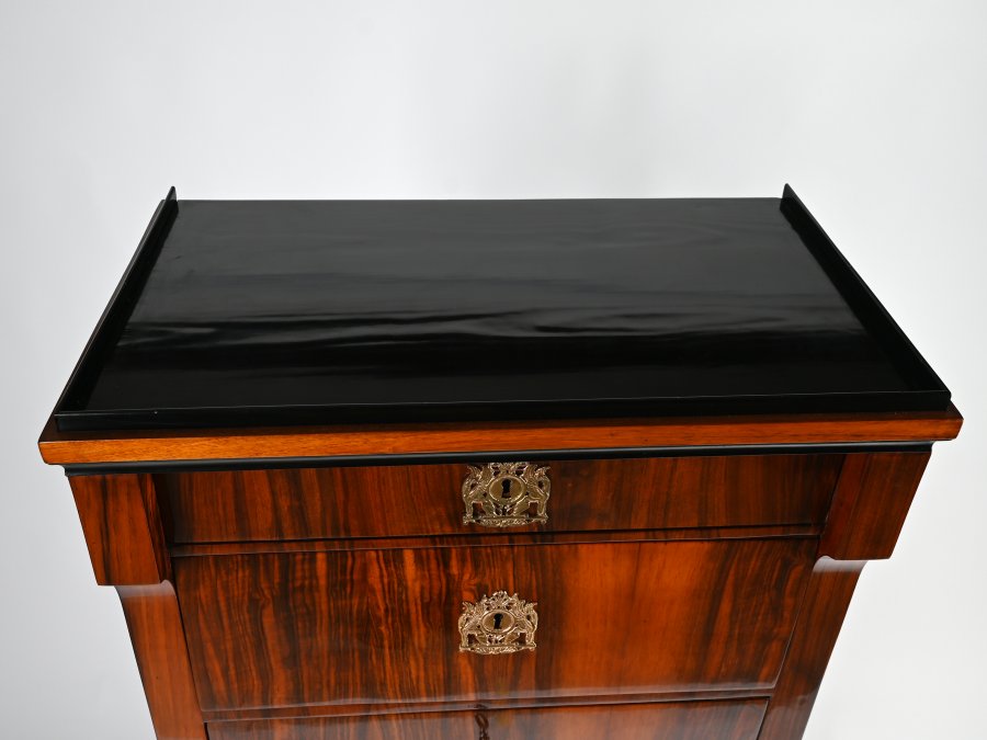 AN EMPIRE CABINET