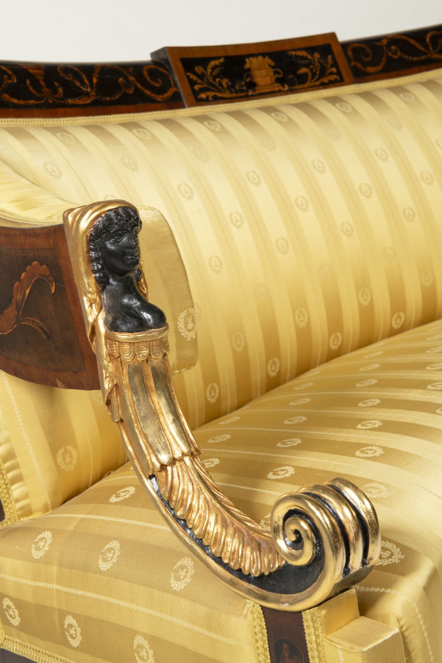 EMPÍROVÁ SEDACÍ SOUPRAVA