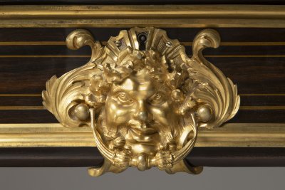 LOUIS XV STYLE BUREAU PLAT