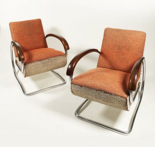 TWO ARMCHAIRS H-221