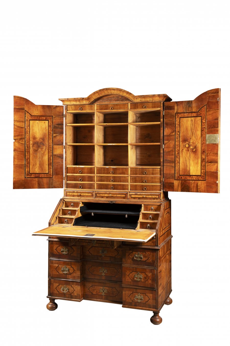 BAROQUE CABINET