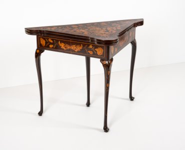 INLAYED GAME TABLE