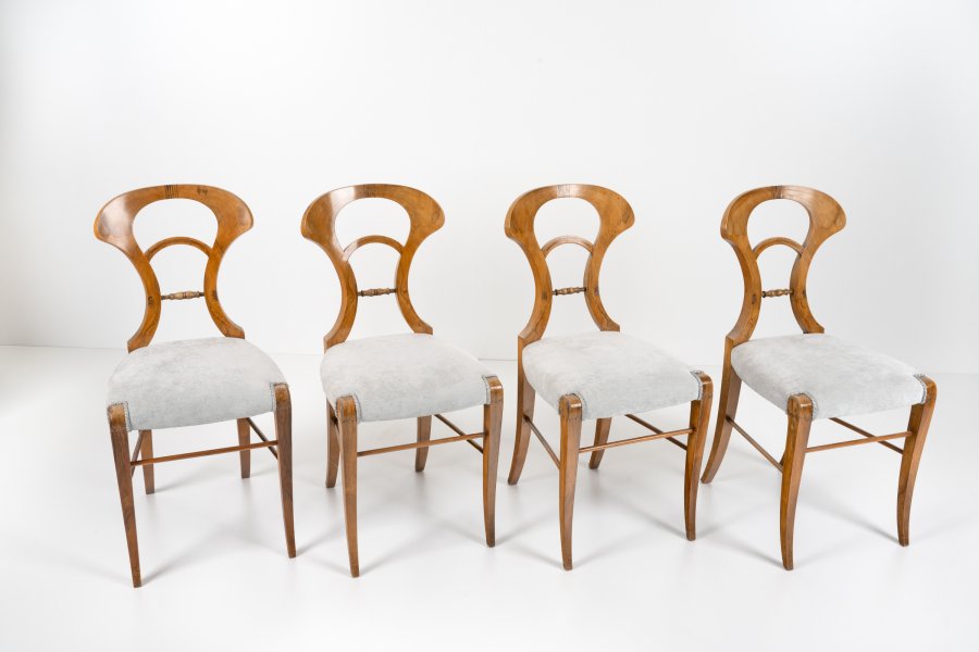ČTYŘI ŽIDLE Z OBDOBÍ BIEDERMEIERU