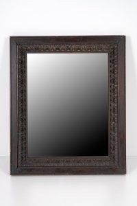 HISTORICIST MIRROR