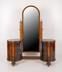 HISTORICIST-STYLE DRESSING TABLE