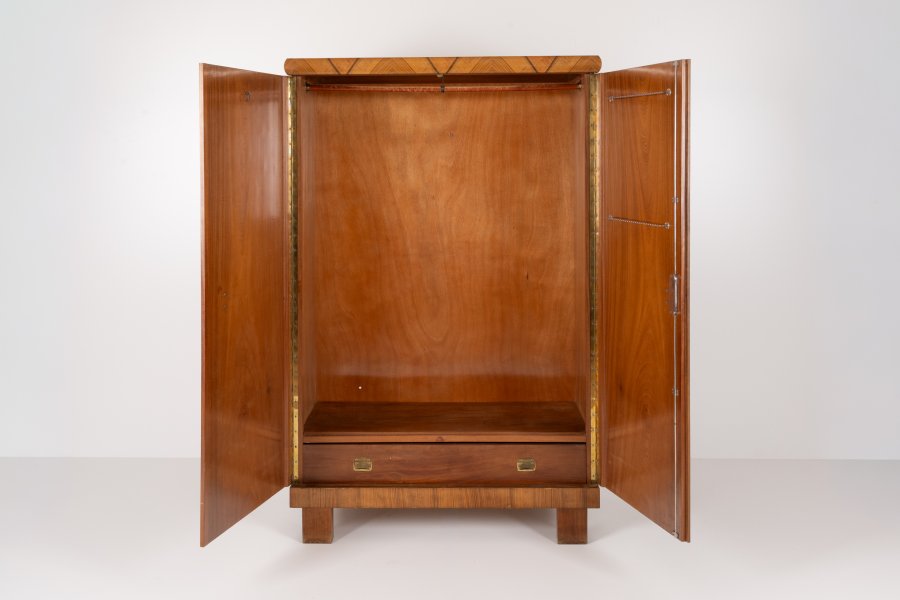 ART DECO WARDROBE