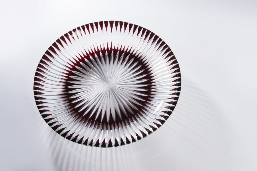 VASE UND SCHÜSSEL