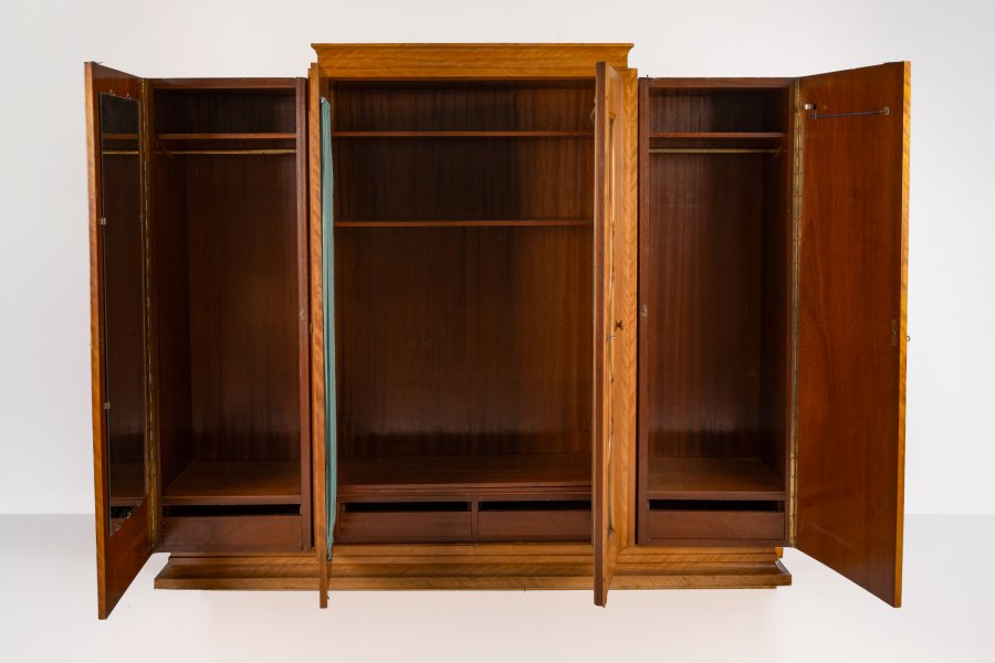 ART DECO WARDROBE