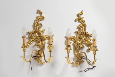 ROCOCO STYLE PAIR OF APPLIQUES