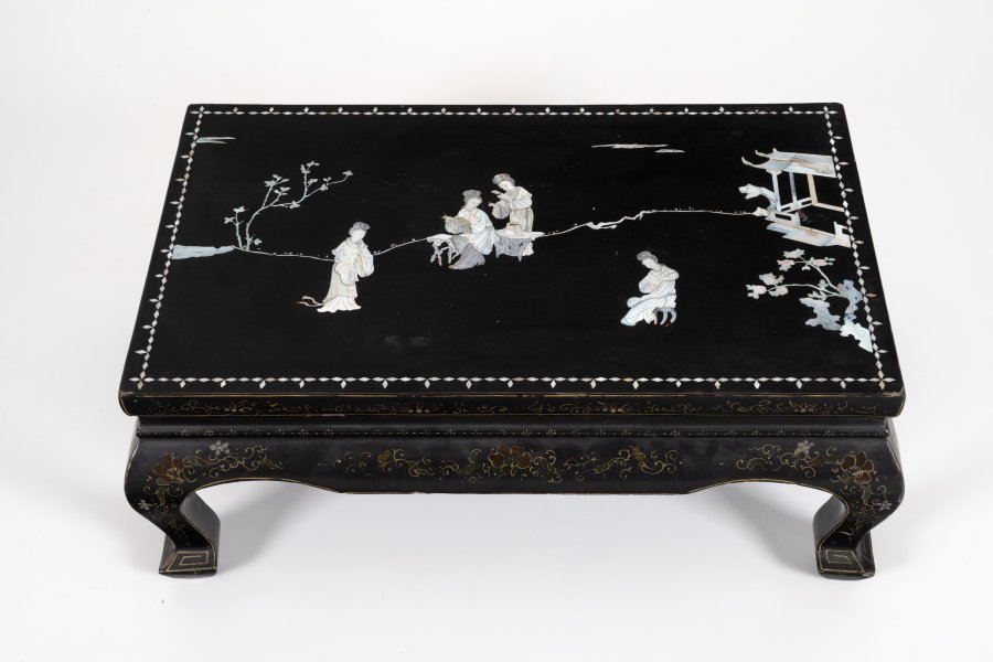 ORIENTAL COFFEE TABLE