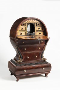 EMPIRE CABINET MINIATURE